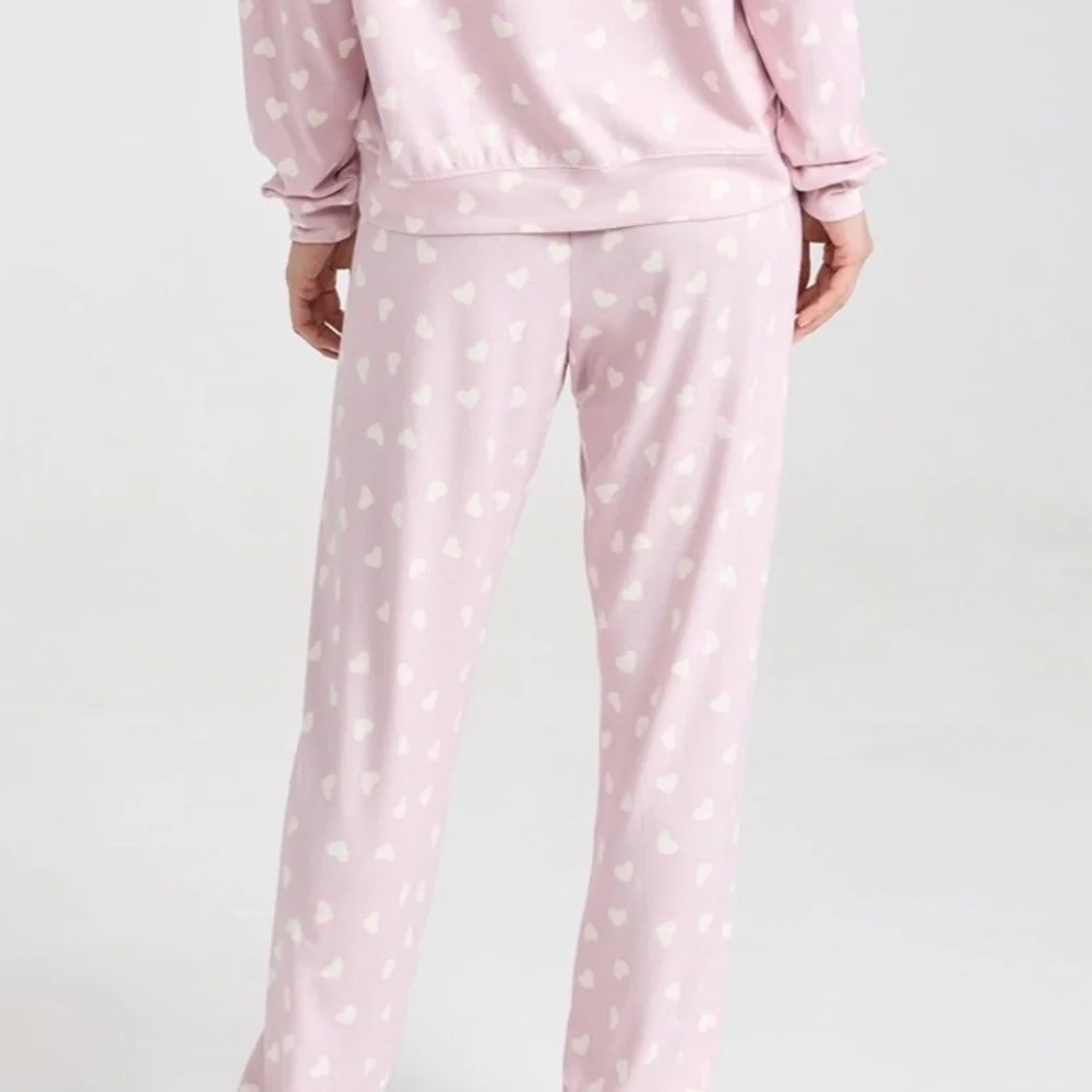 Z Supply Pink and White Heart Print Pajama Joggers